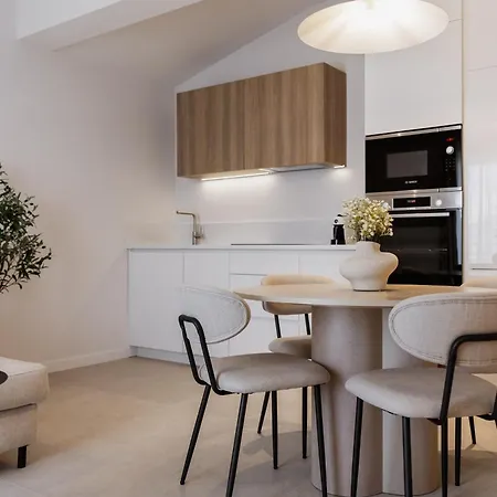 Lekaj Luxury - *