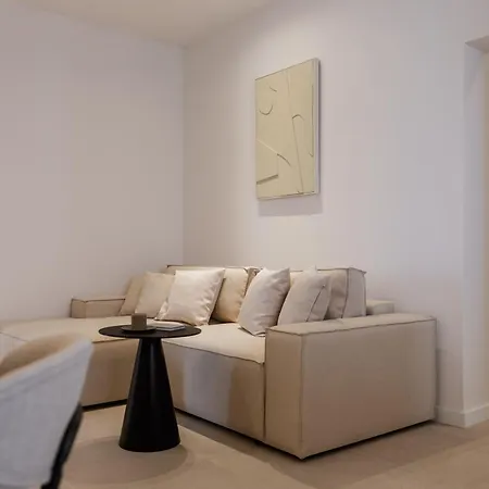 Lekaj Luxury - *